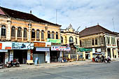 Battambang - old colonial buildings 